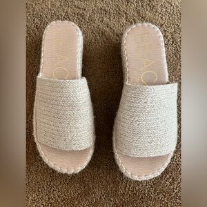 Beach by Matisse platform sandals